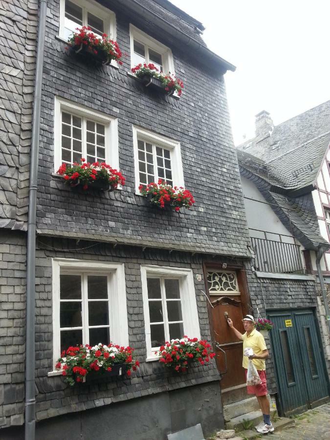 蒙绍Der Kleine Globetrotter住宿加早餐旅馆 外观 照片